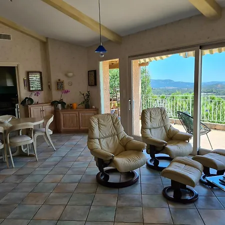 La Grande Piscine Villa