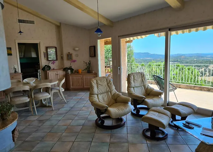 La Grande Piscine Villa